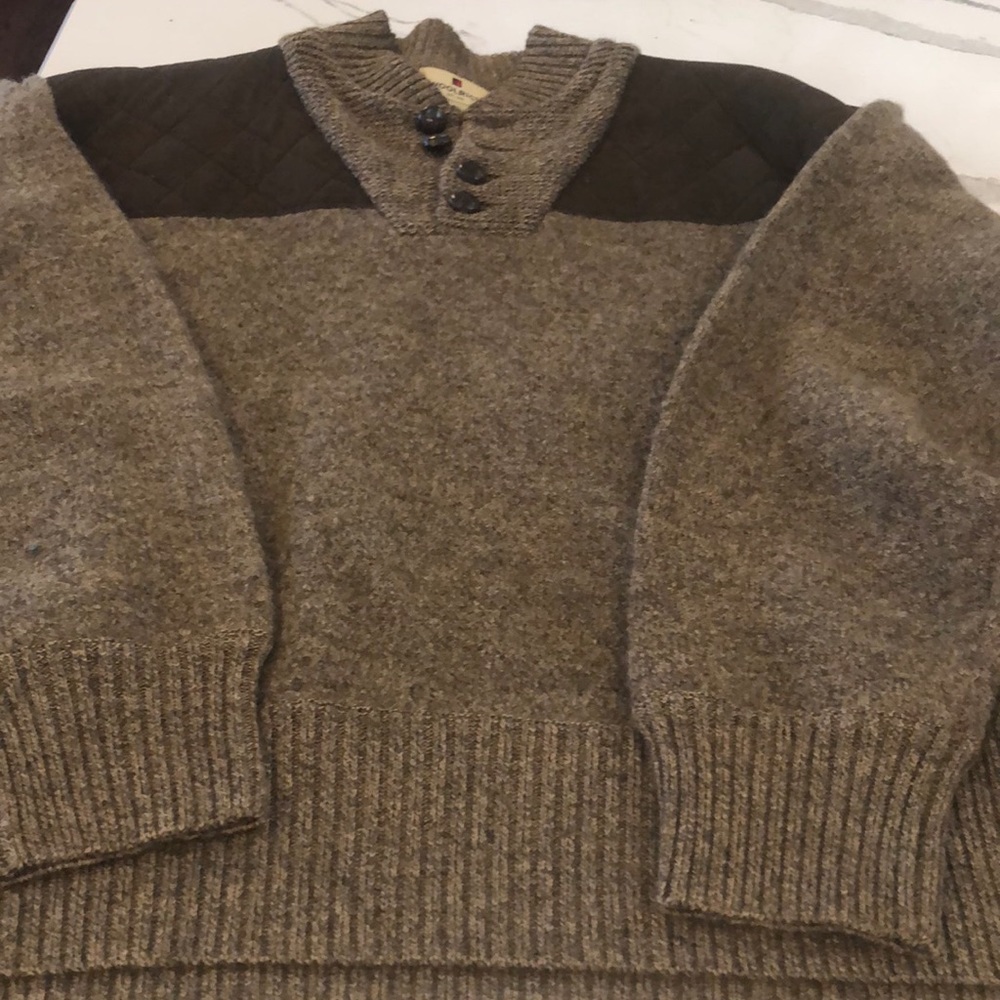 Men’s XL Woolrich Sweater